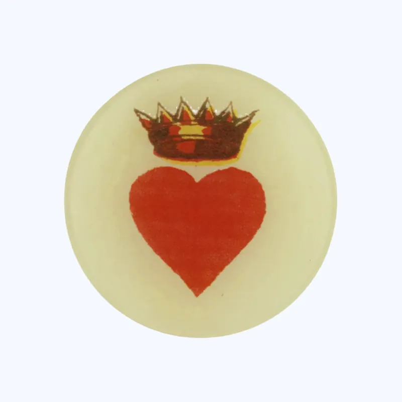 Crowned Heart Round Plate Markdown